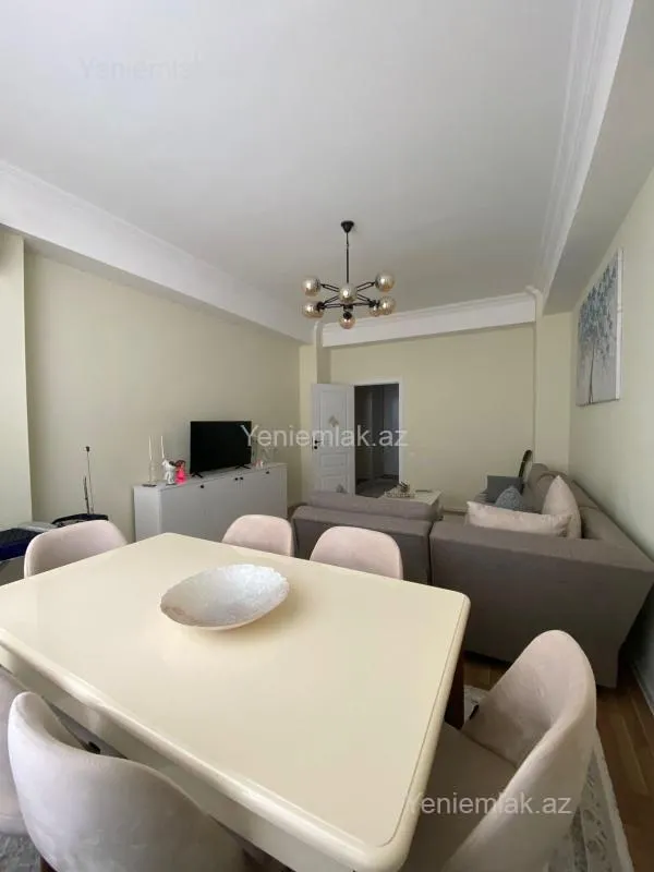 Satılır 2 otaqlı yeni tikili 83 m²