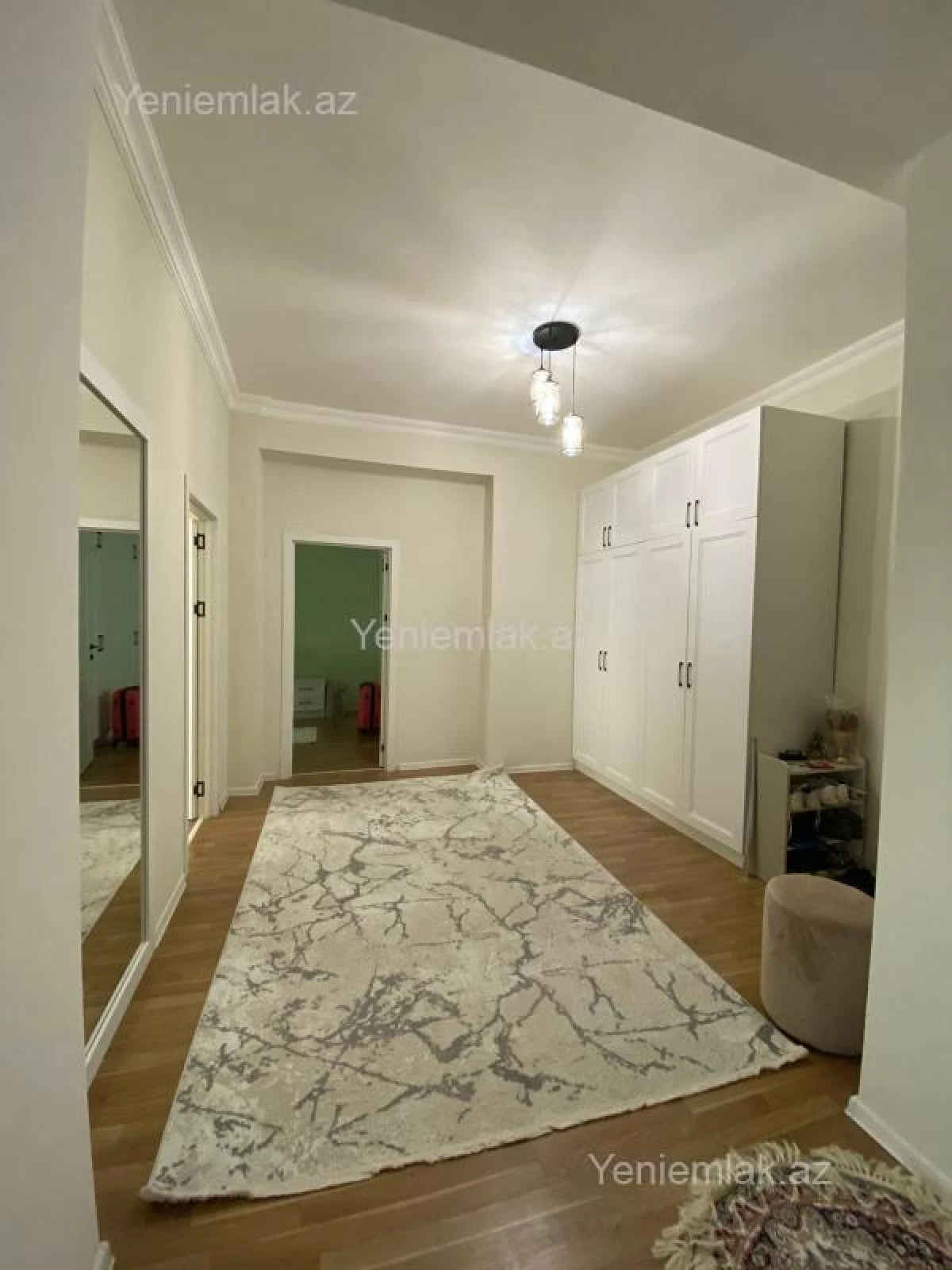 Satılır 2 otaqlı yeni tikili 83 m²