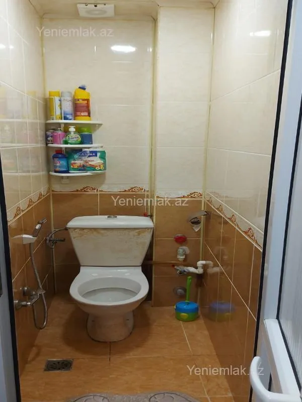 Satılır 2 otaqlı köhnə tikili 55 m²