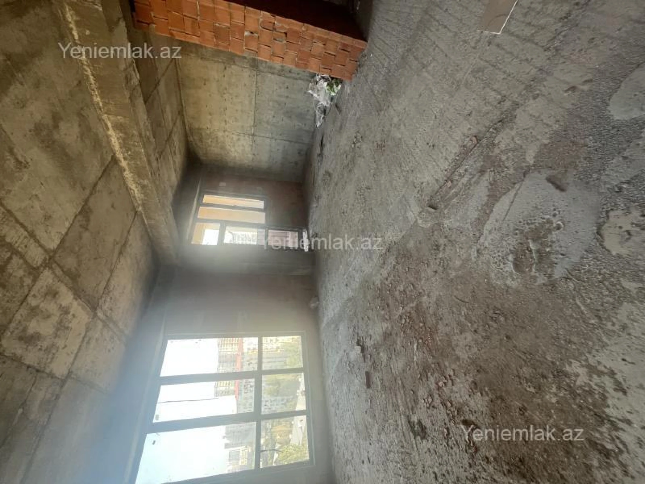 Satılır 2 otaqlı yeni tikili 79 m²