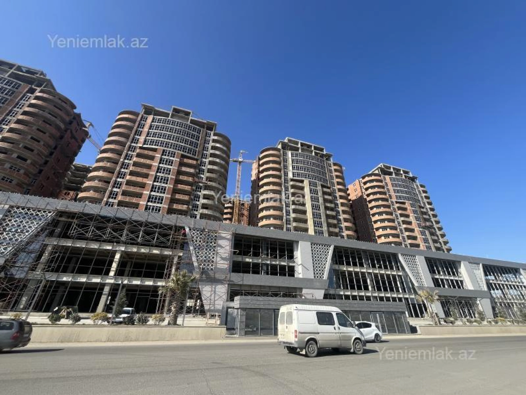 Satılır 2 otaqlı yeni tikili 79 m²