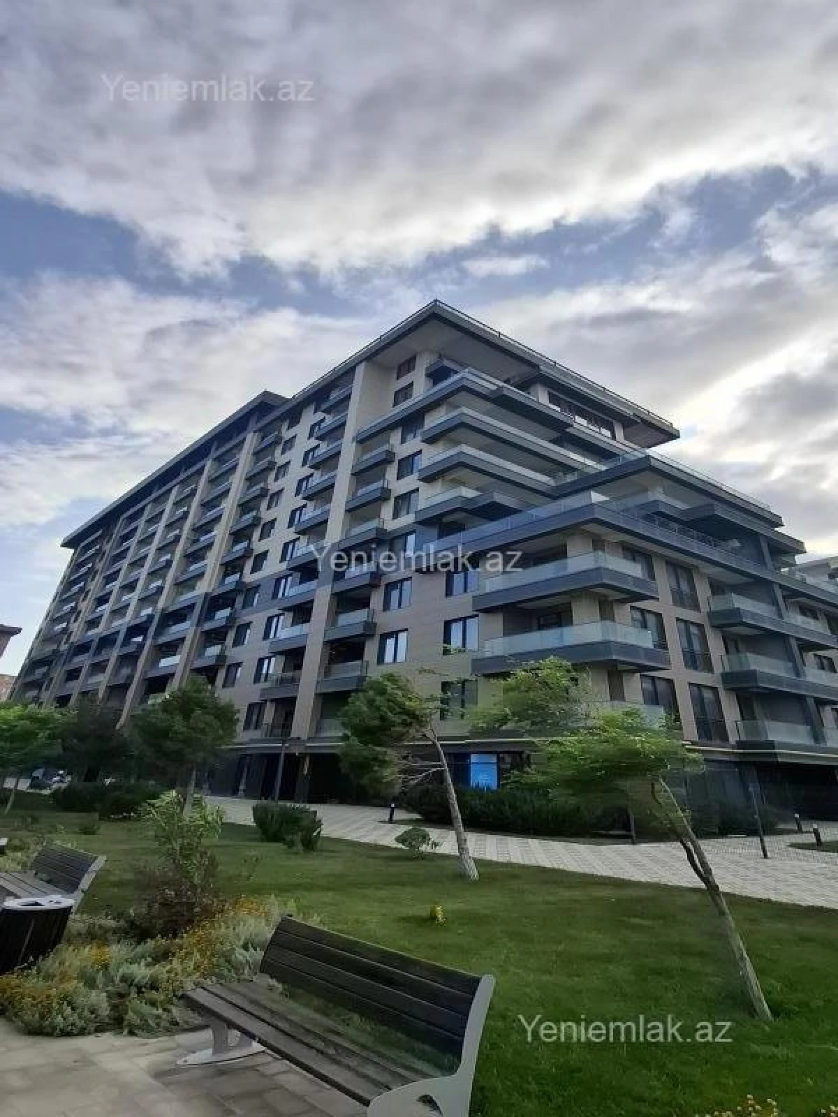 Satılır 3 otaqlı yeni tikili 95 m²