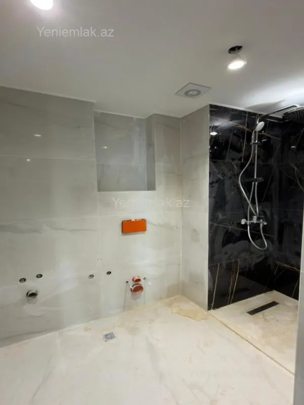 Satılır 2 otaqlı yeni tikili 64 m²