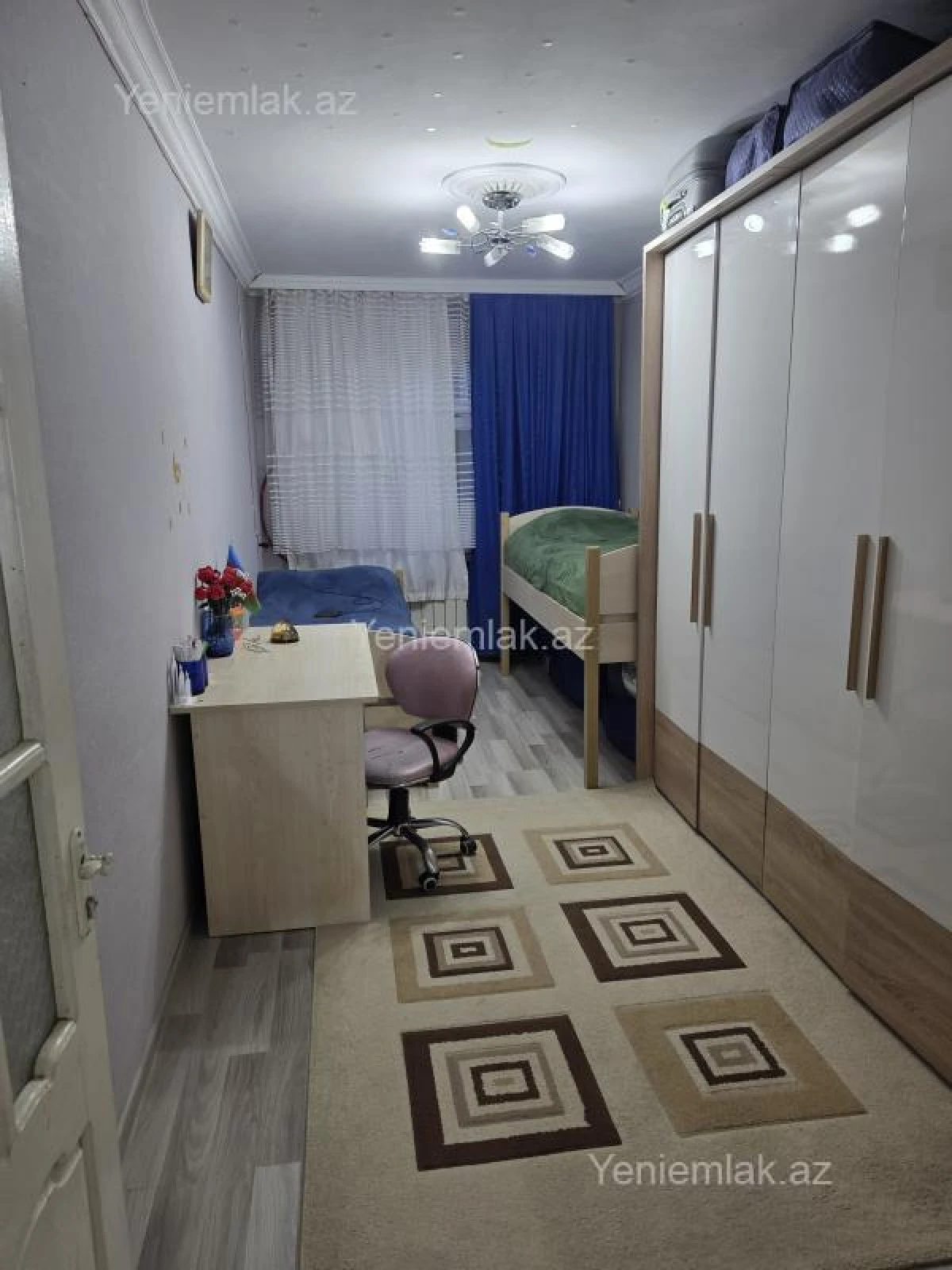 Satılır 3 otaqlı köhnə tikili 45 m²