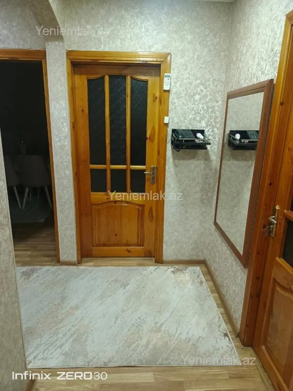 Satılır 3 otaqlı köhnə tikili 83 m²