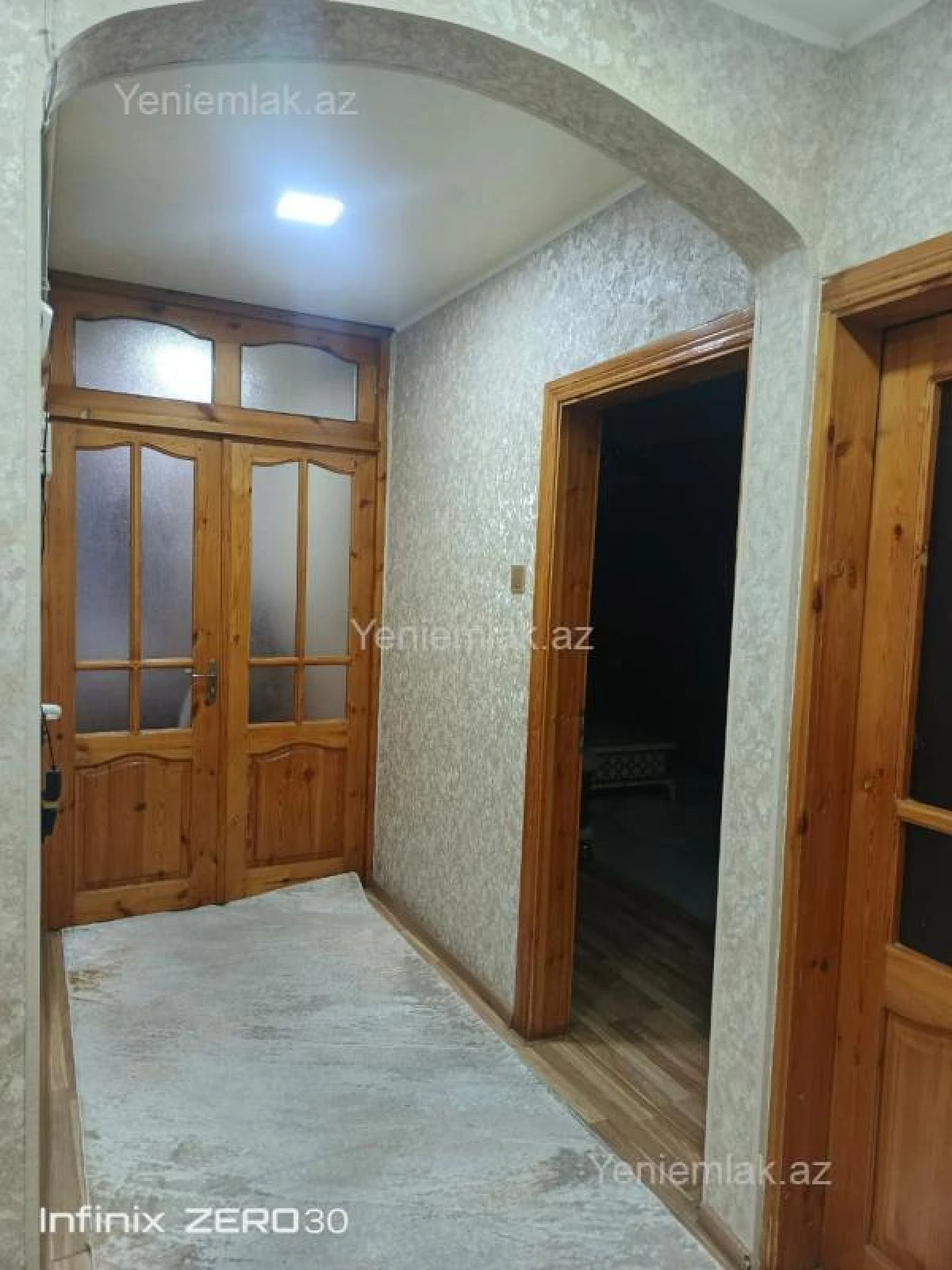 Satılır 3 otaqlı köhnə tikili 83 m²