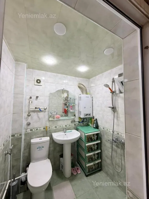 Satılır 3 otaqlı köhnə tikili 65 m²