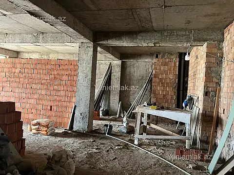 Satılır 4 otaqlı yeni tikili 250 m²
