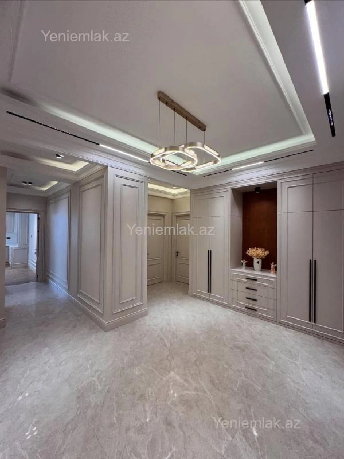 Satılır 4 otaqlı yeni tikili 165 m²