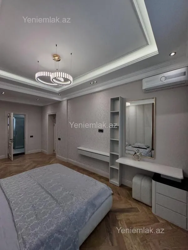 Satılır 4 otaqlı yeni tikili 165 m²