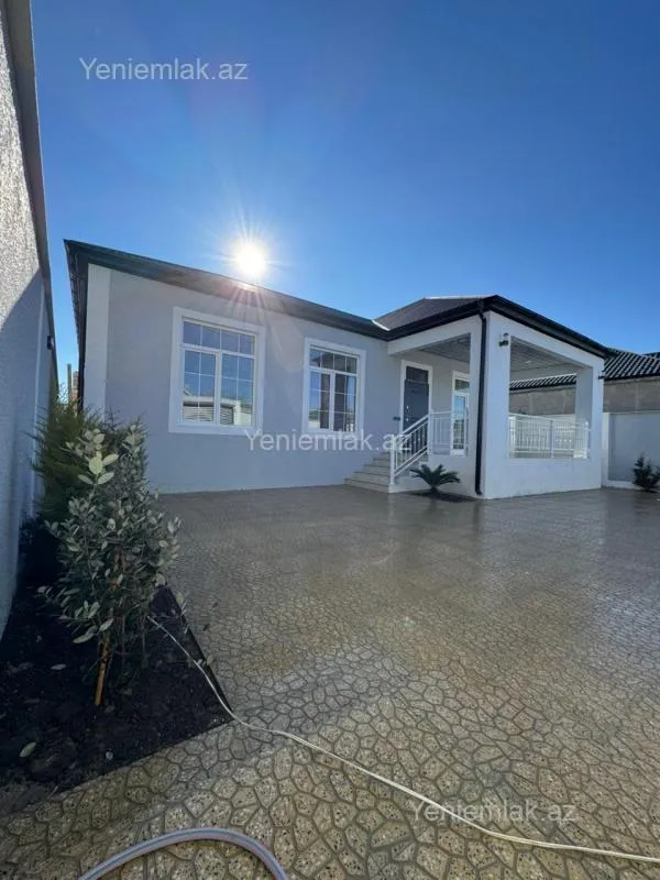 Satılır 4 otaqlı həyət evi 150 m²