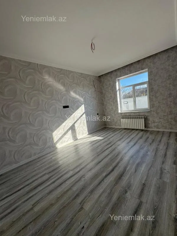 Satılır 4 otaqlı həyət evi 150 m²