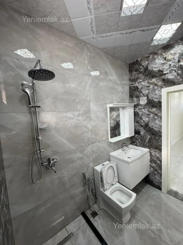 Satılır 4 otaqlı həyət evi 150 m²