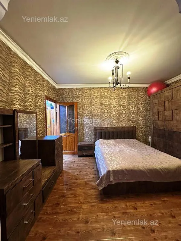 Satılır 3 otaqlı köhnə tikili 55 m²