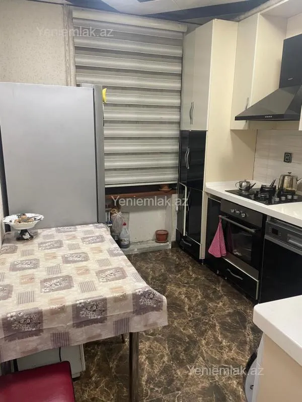 Satılır 3 otaqlı köhnə tikili 72 m²