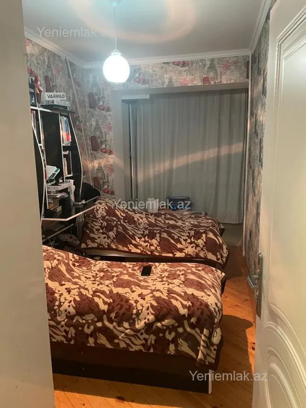 Satılır 3 otaqlı köhnə tikili 72 m²