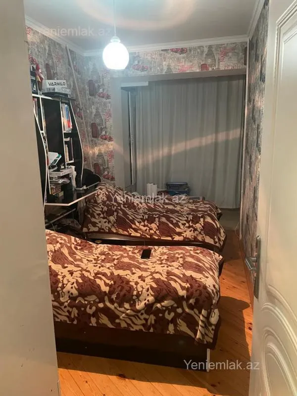 Satılır 3 otaqlı köhnə tikili 72 m²