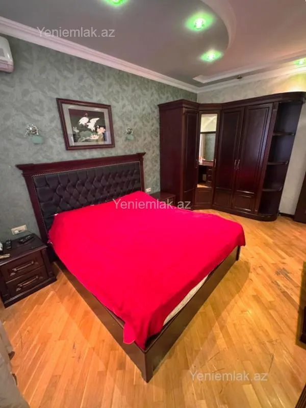 Satılır 3 otaqlı yeni tikili 110 m²