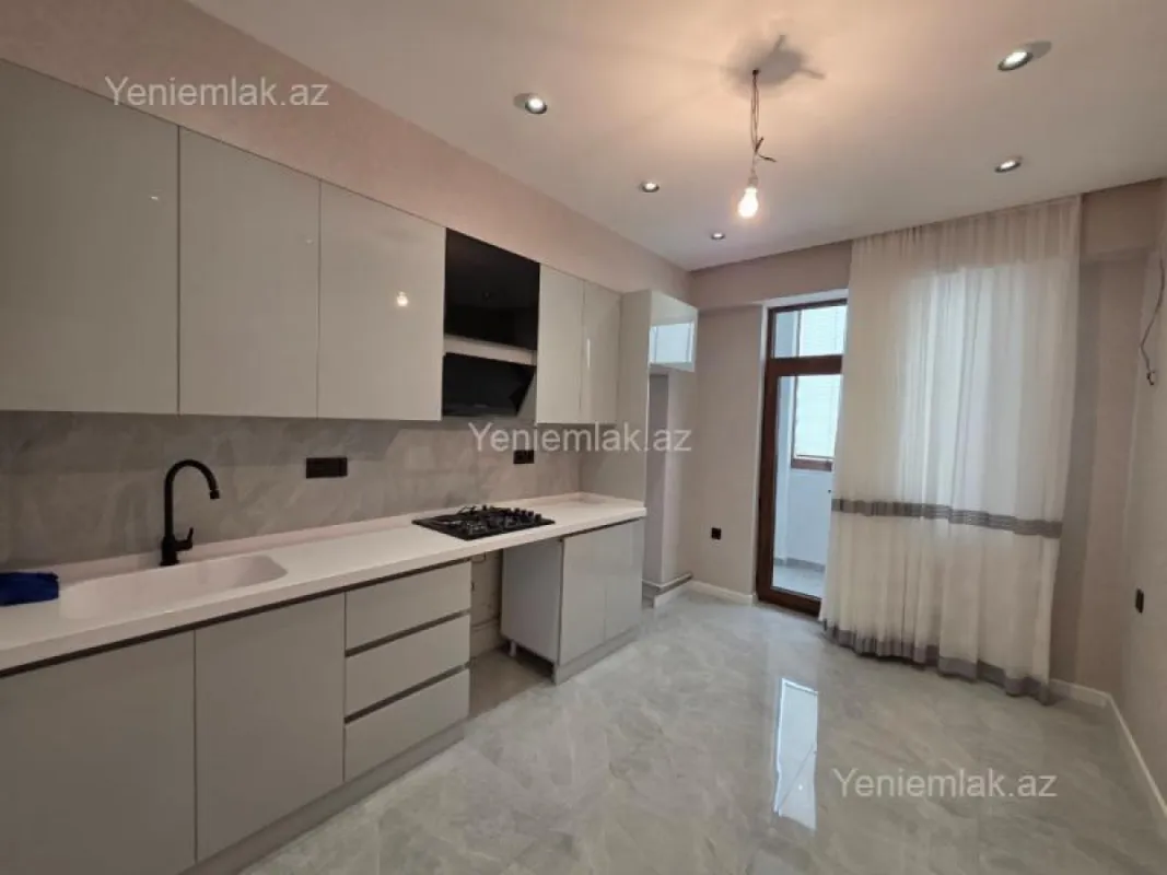 Satılır 3 otaqlı yeni tikili 114 m²