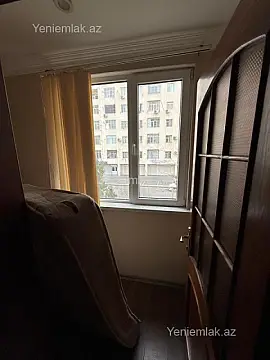 Satılır 2 otaqlı köhnə tikili 55 m²