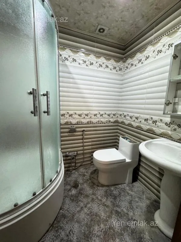 Satılır 3 otaqlı yeni tikili 127 m²