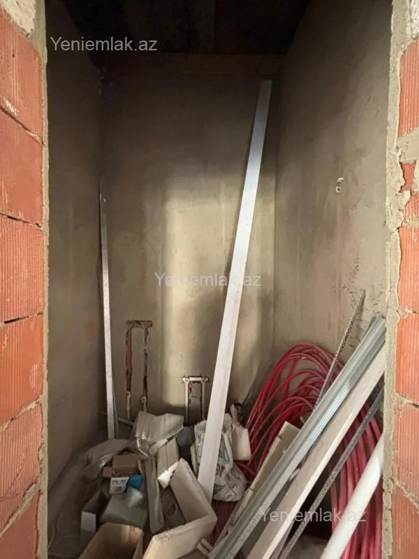 Satılır 4 otaqlı həyət evi 210 m²