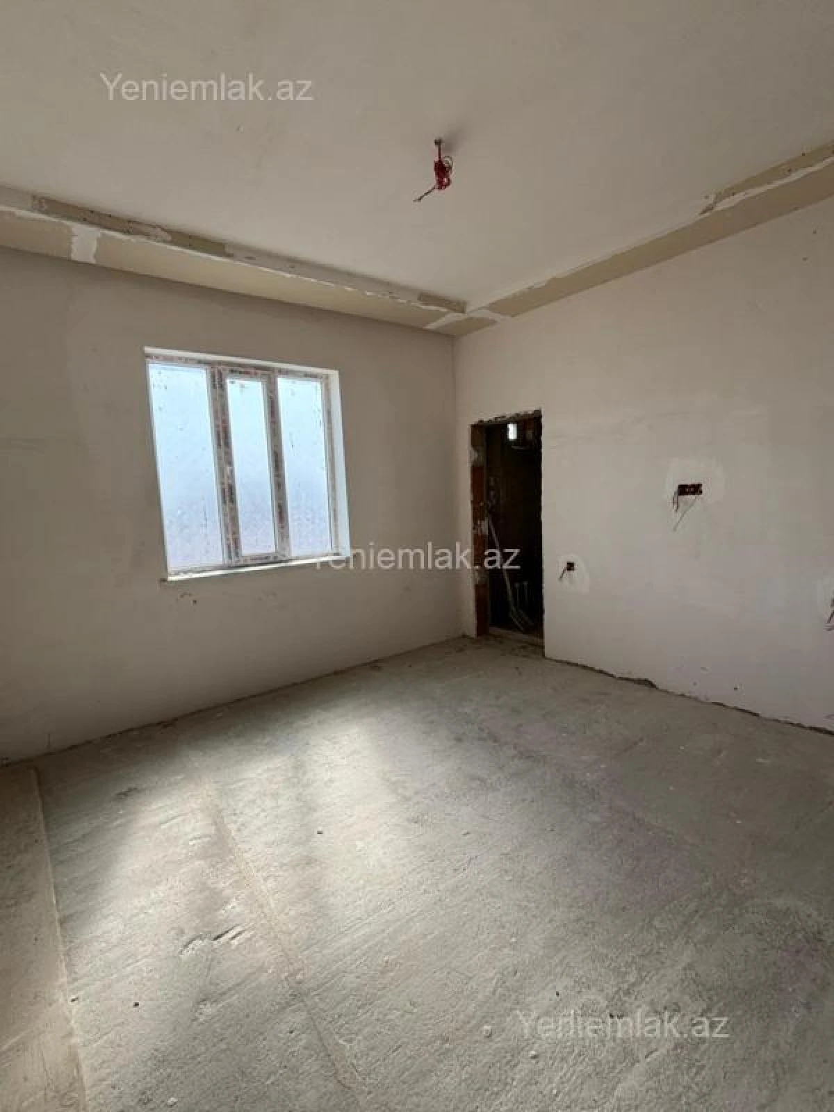 Satılır 4 otaqlı həyət evi 210 m²