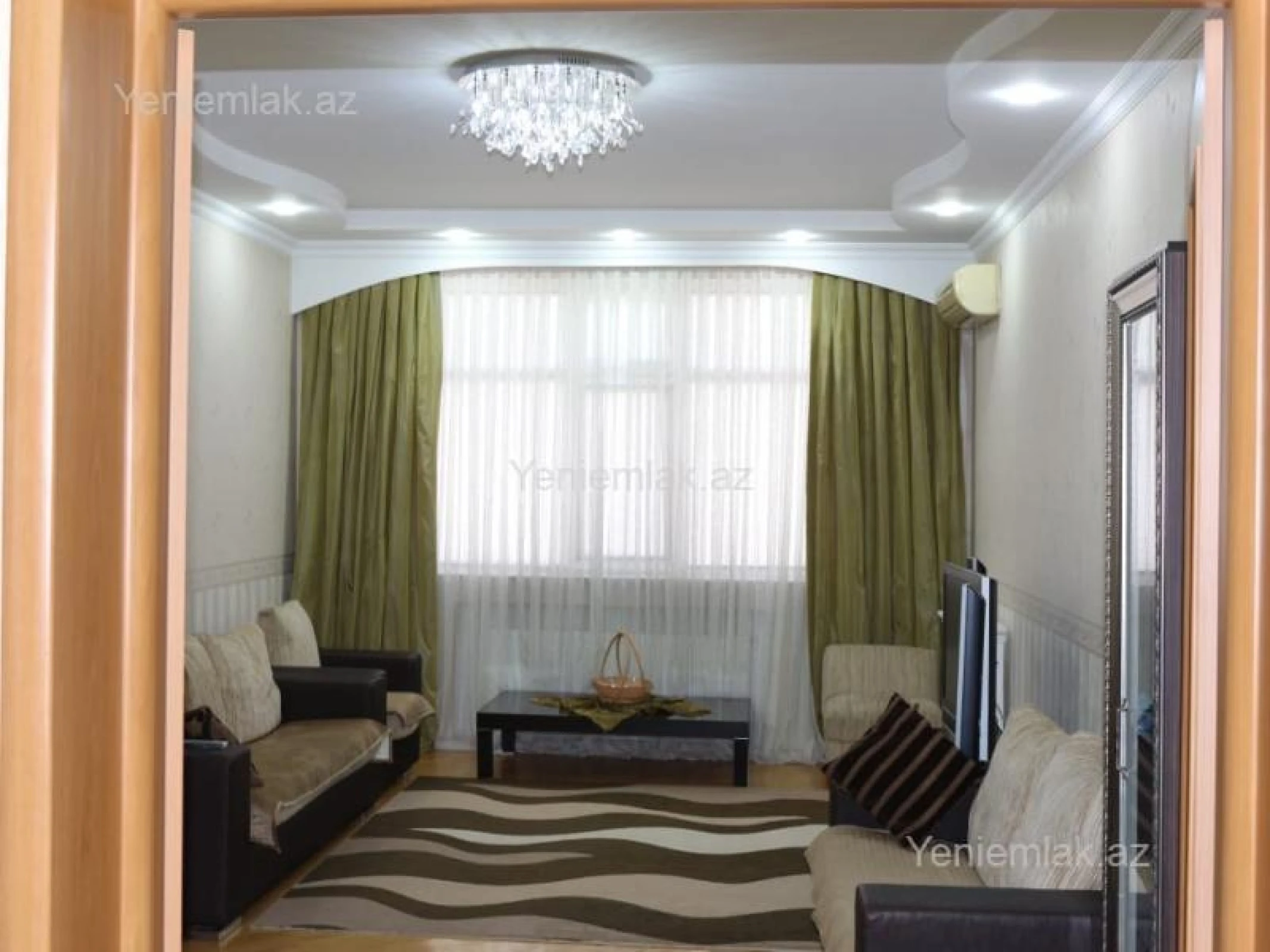 Satılır 3 otaqlı yeni tikili 135 m²