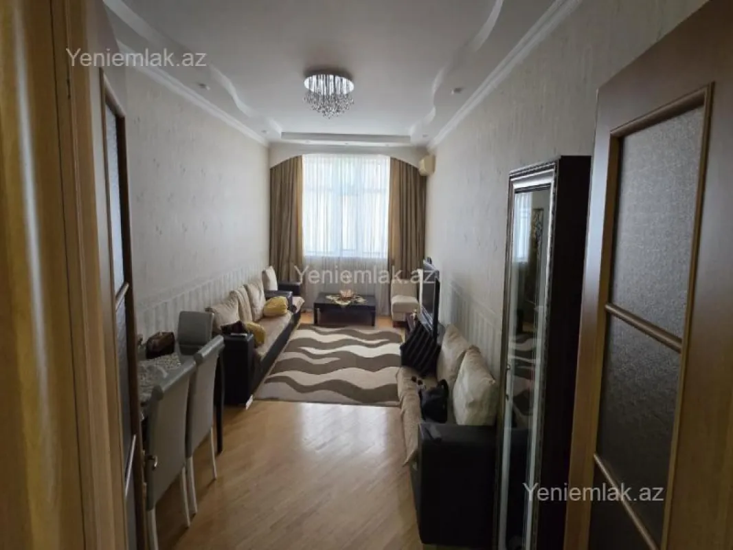 Satılır 3 otaqlı yeni tikili 135 m²