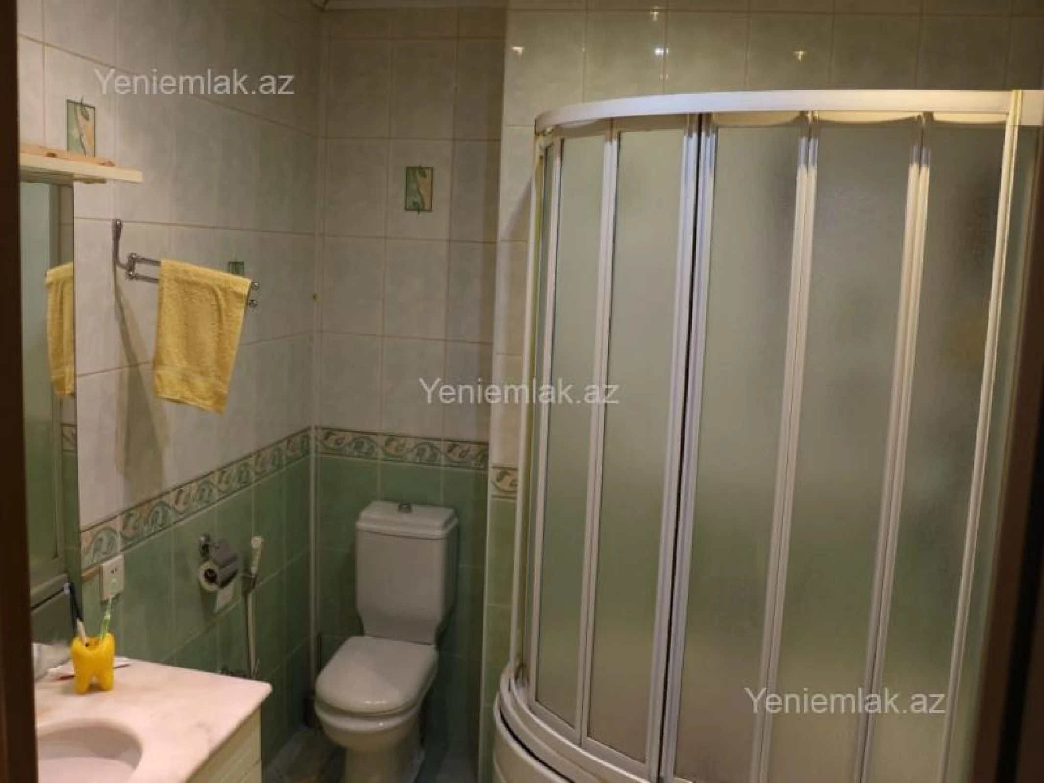 Satılır 3 otaqlı yeni tikili 135 m²