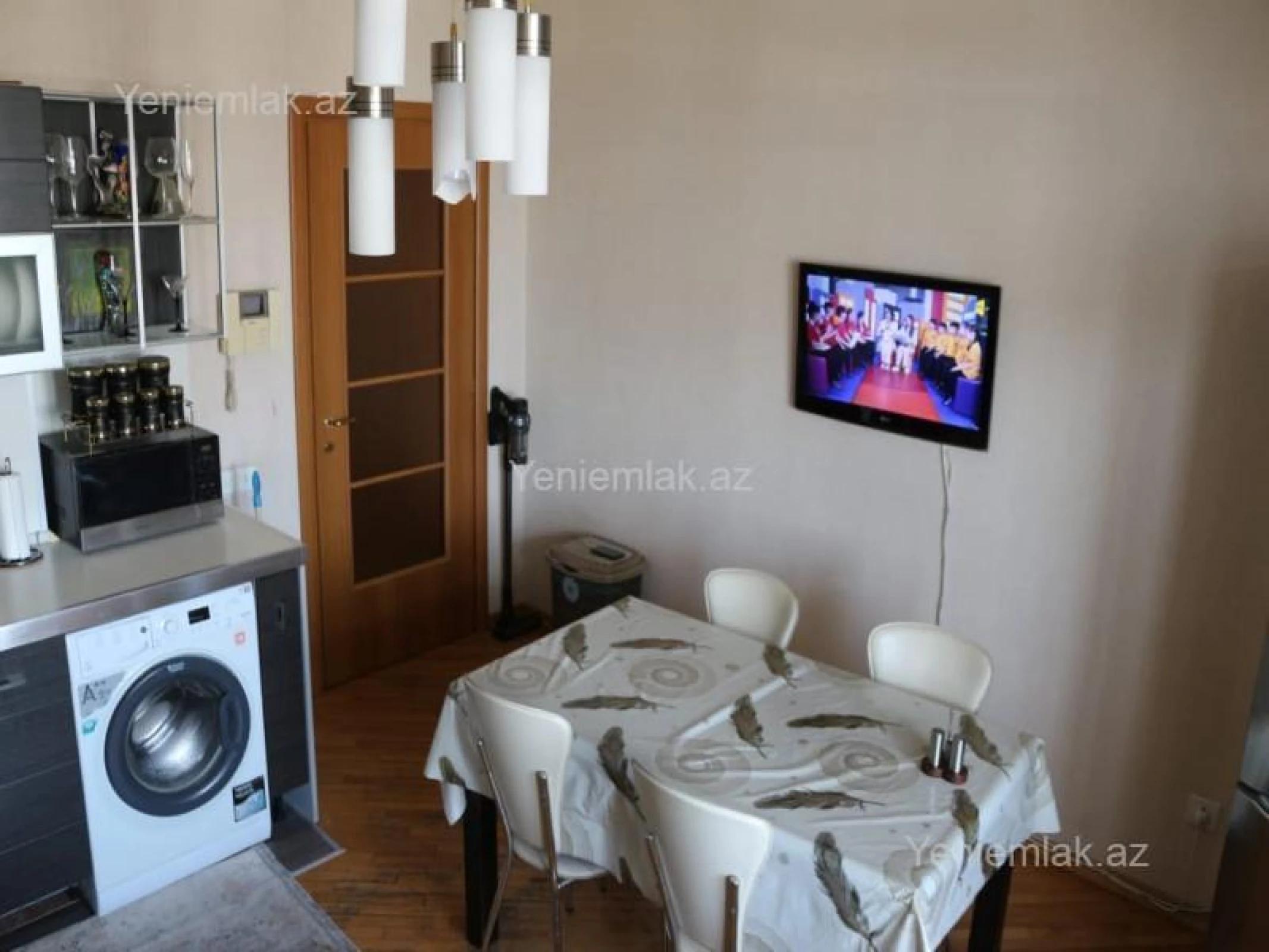 Satılır 3 otaqlı yeni tikili 135 m²