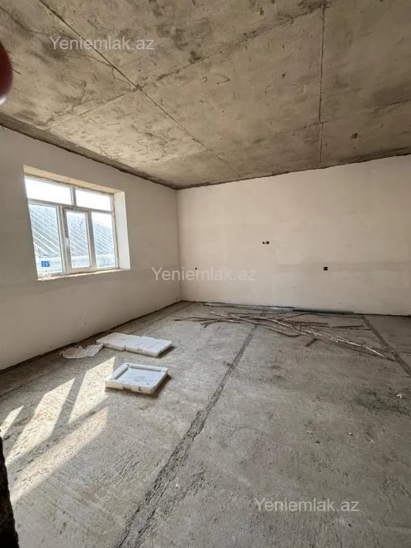 Satılır 4 otaqlı həyət evi 150 m²