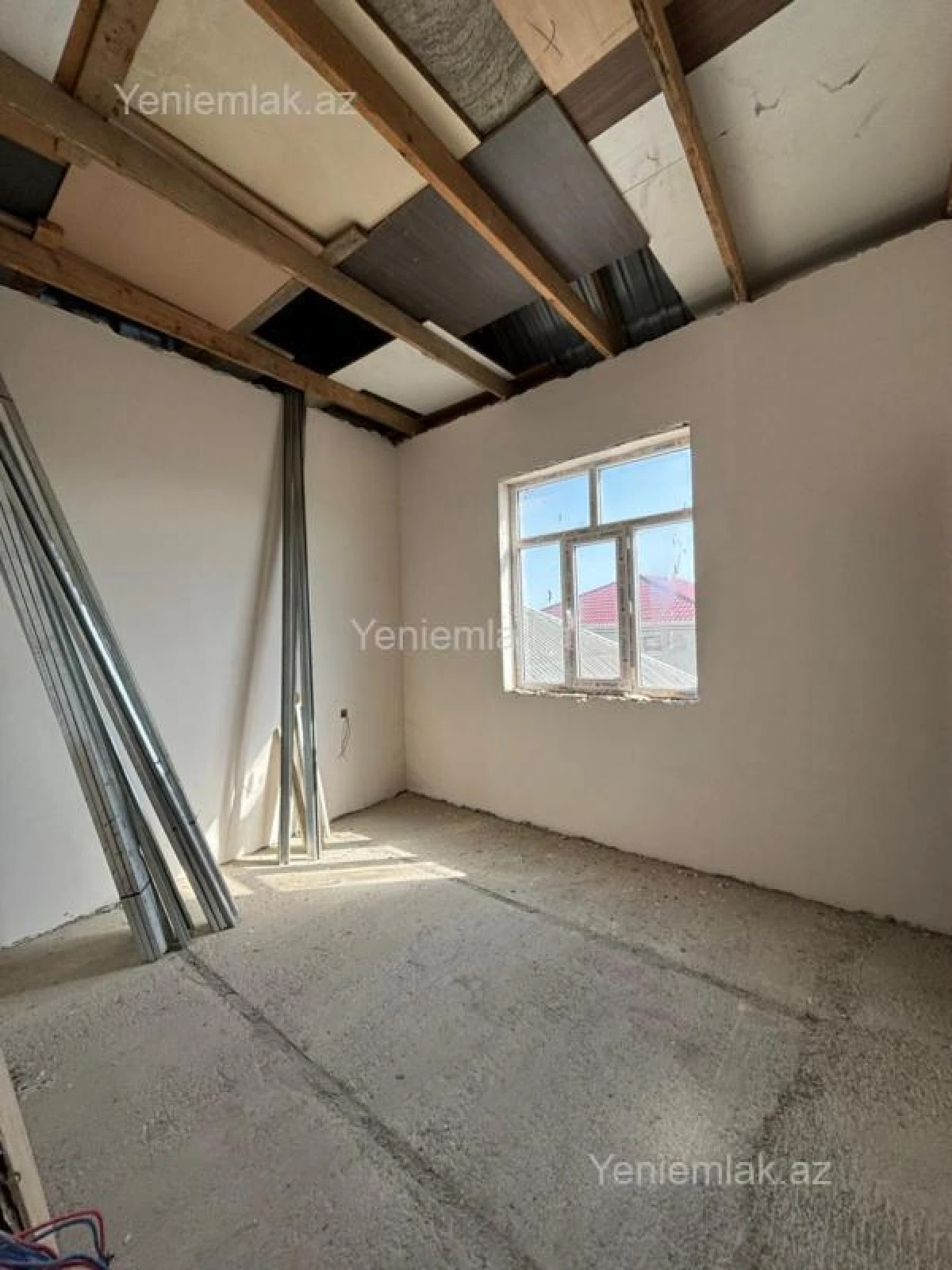 Satılır 4 otaqlı həyət evi 150 m²