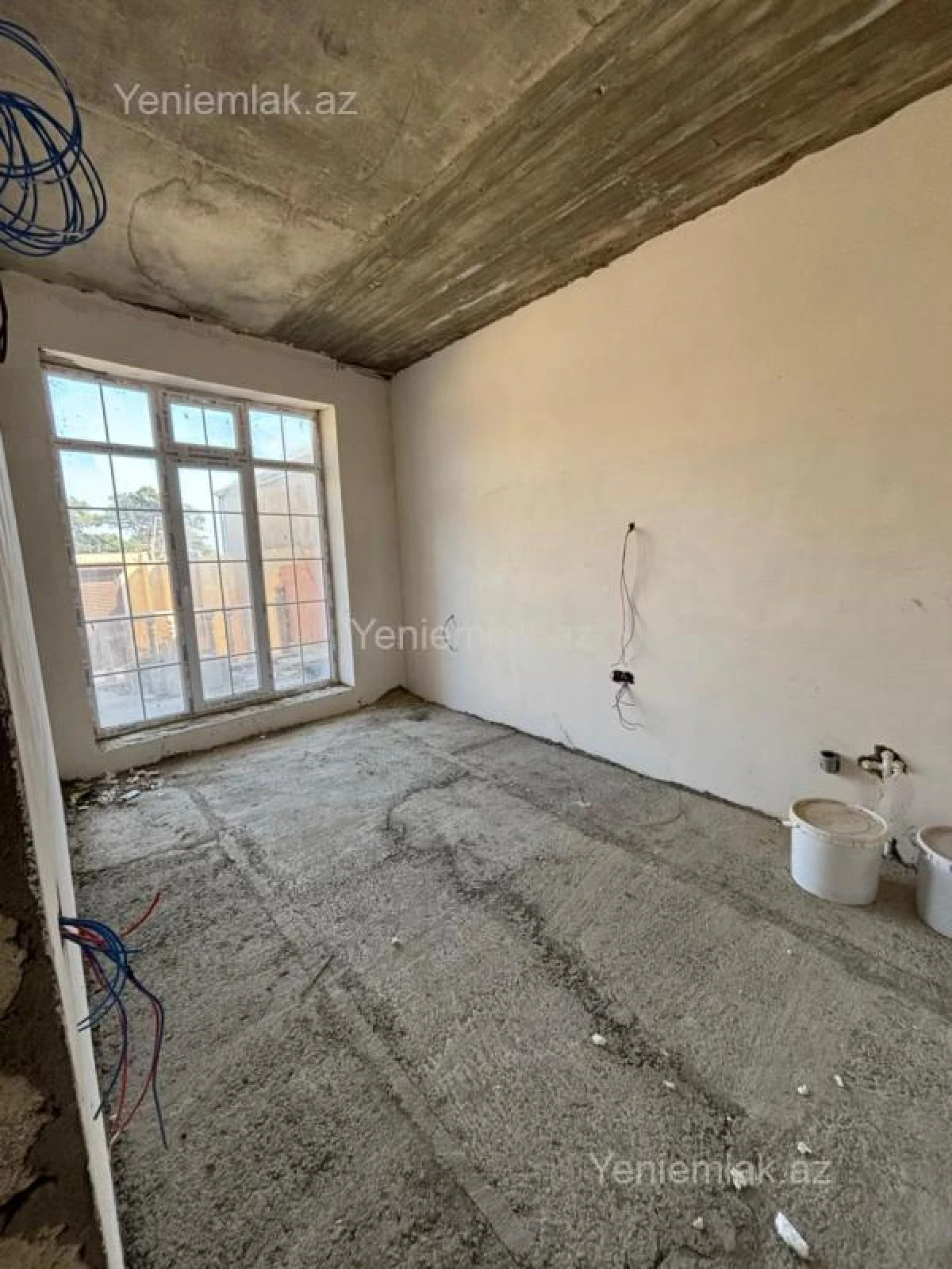 Satılır 4 otaqlı həyət evi 150 m²