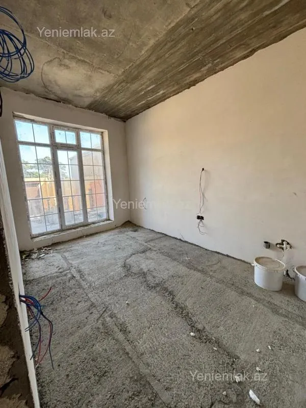 Satılır 4 otaqlı həyət evi 150 m²