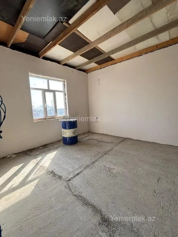 Satılır 4 otaqlı həyət evi 150 m²