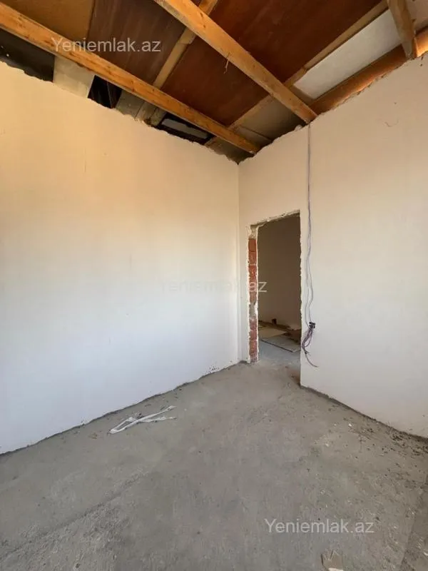 Satılır 4 otaqlı həyət evi 150 m²
