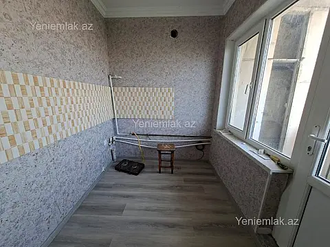 Satılır 1 otaqlı köhnə tikili 40 m²