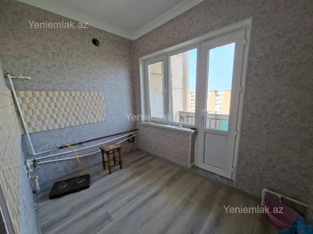 Satılır 1 otaqlı köhnə tikili 40 m²