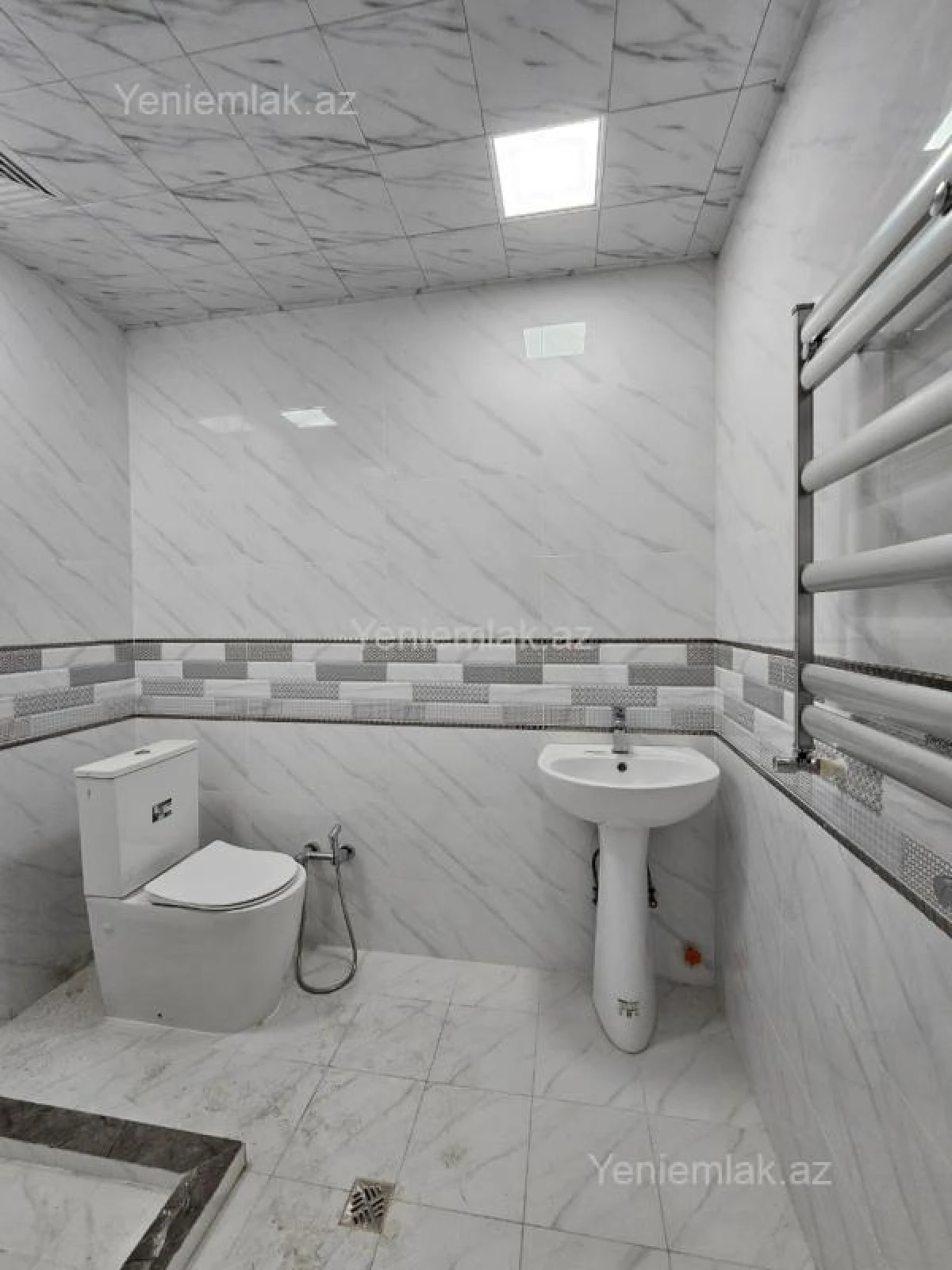 Satılır 3 otaqlı yeni tikili 63 m²