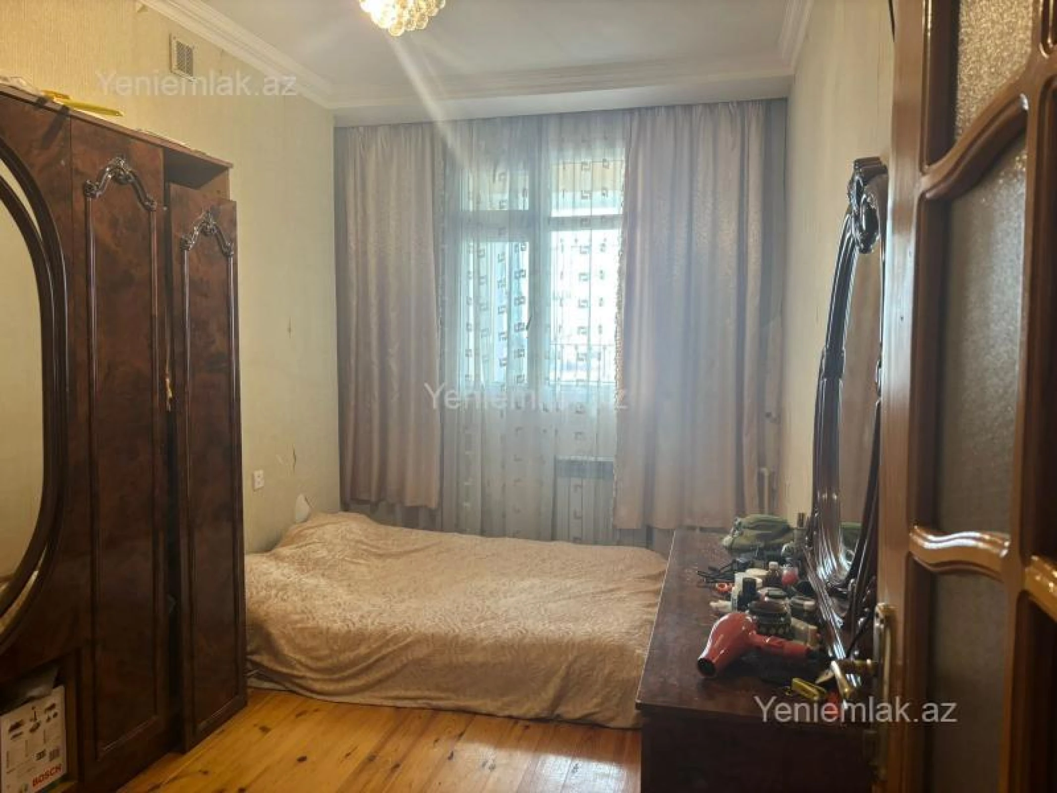 Satılır 3 otaqlı köhnə tikili 75 m²
