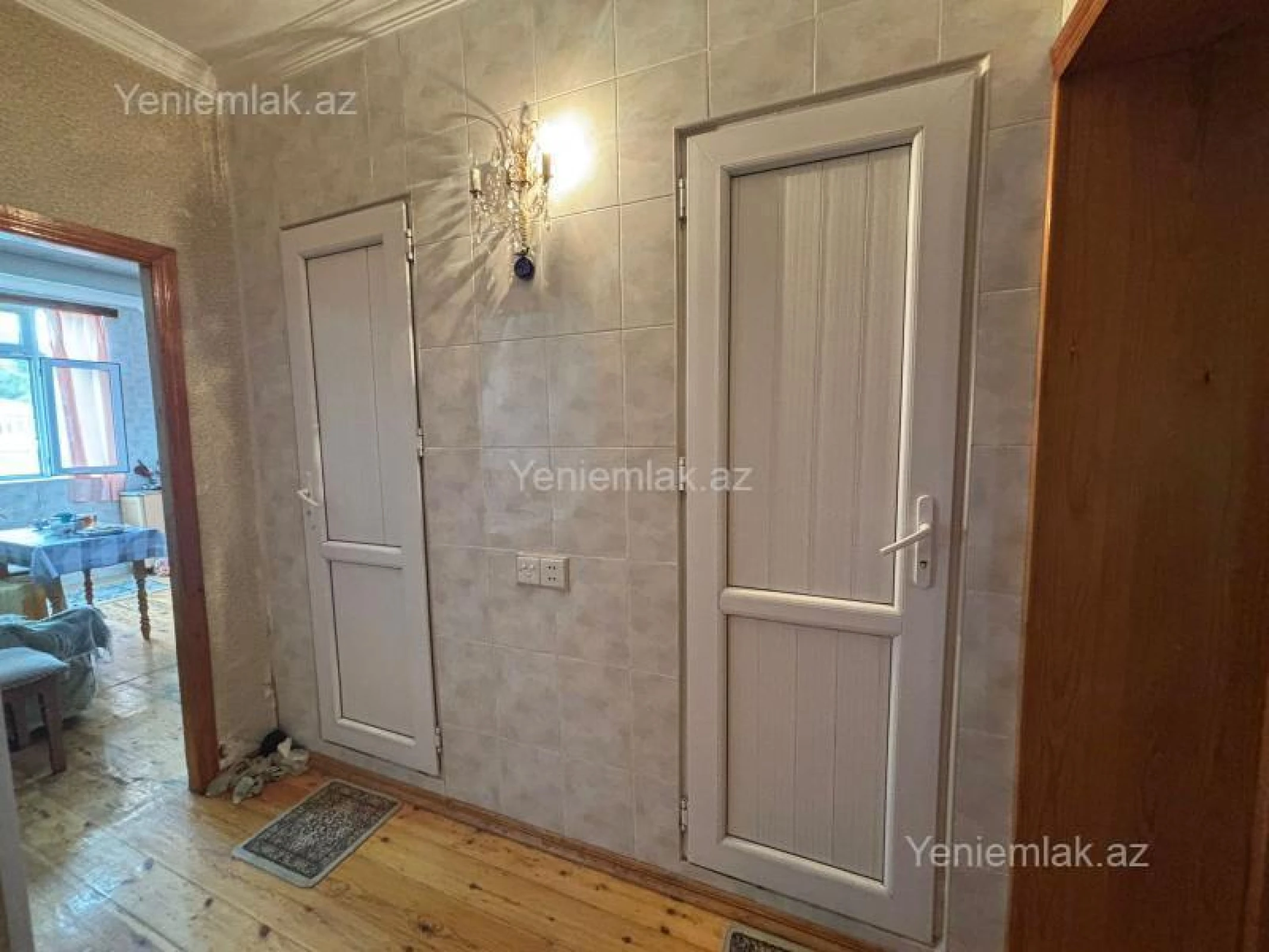 Satılır 3 otaqlı köhnə tikili 75 m²