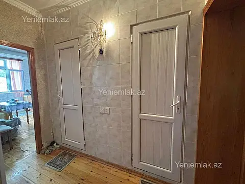 Satılır 3 otaqlı köhnə tikili 75 m²