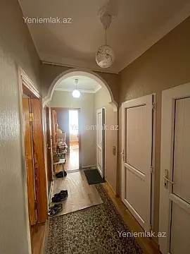 Satılır 2 otaqlı köhnə tikili 60 m²