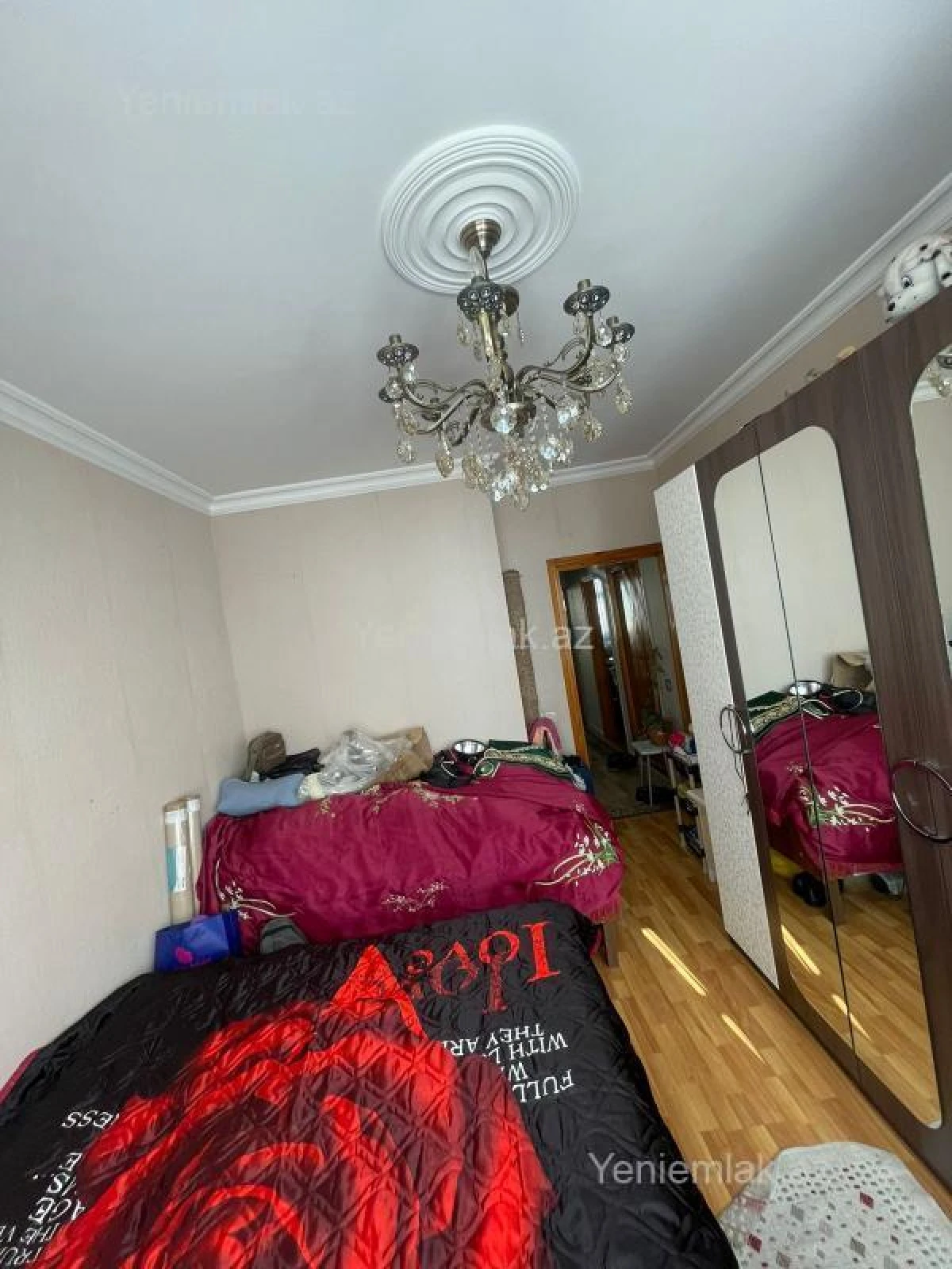 Satılır 2 otaqlı köhnə tikili 60 m²