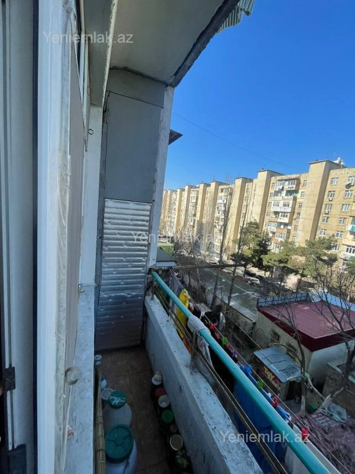 Satılır 2 otaqlı köhnə tikili 60 m²