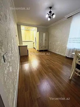 Satılır 2 otaqlı köhnə tikili 35 m²