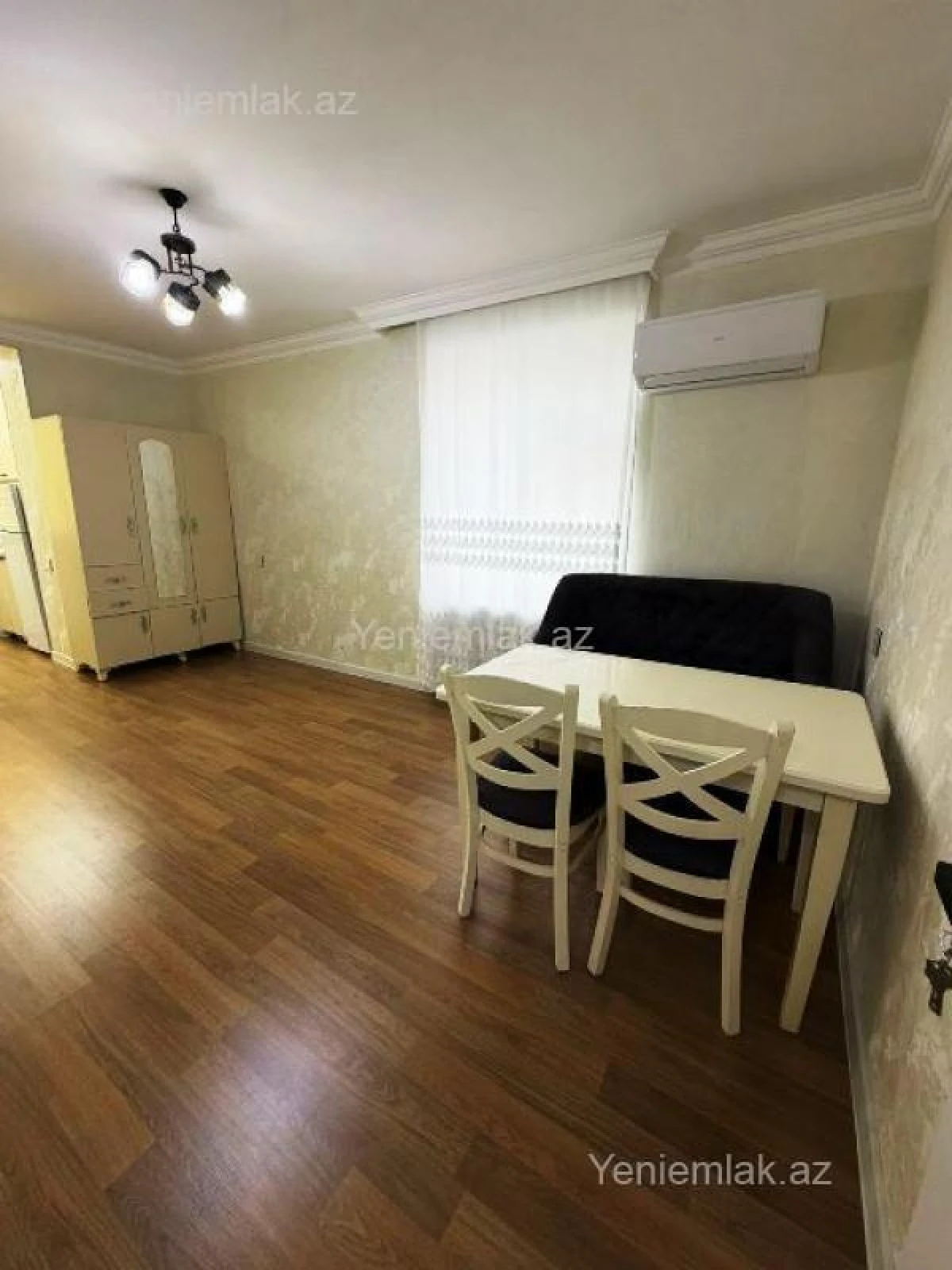 Satılır 2 otaqlı köhnə tikili 35 m²