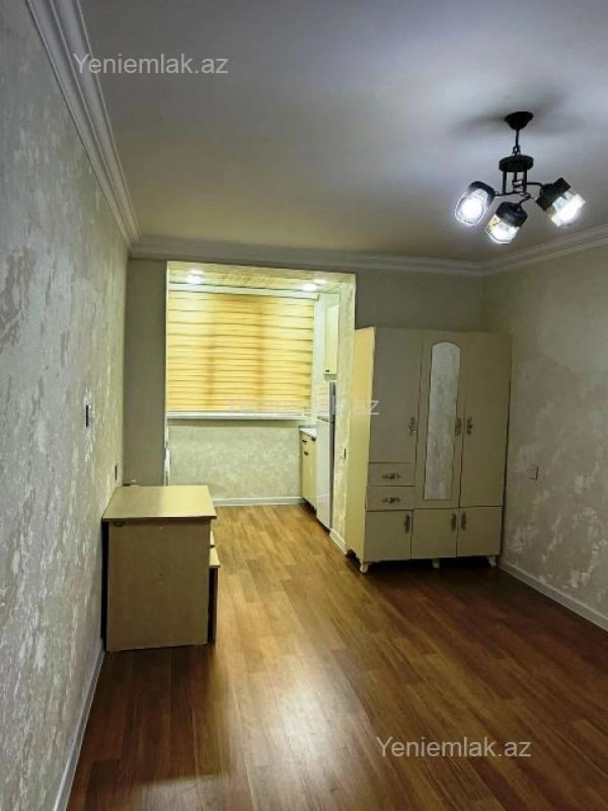 Satılır 2 otaqlı köhnə tikili 35 m²