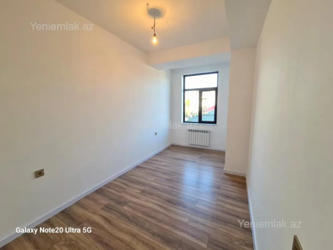 Satılır 3 otaqlı yeni tikili 130 m²